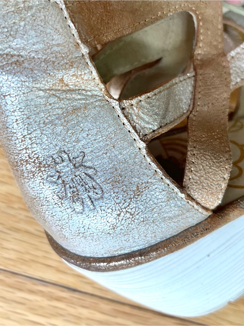 Fly London Sandals leather Strappy Metallic Gladiator “Want” Pearl/Luna Size 39 - Picture 10 of 14